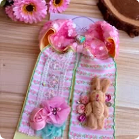 Accesorios Didilazos en tonos pastel y rosa